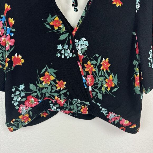 Xhilaration Gauzy Boho Flutter Sleeve Floral Cropped Wrap Top Black Pink Small - Picture 11 of 15